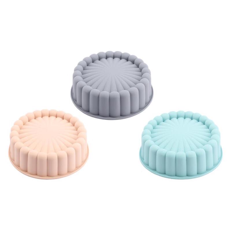 Pabei 8.5-inch Flower Silicone Baking Mold