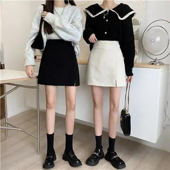 2022 Autumn/Winter Women's High-Waist Retro Corduroy A-Line Skirts: Anti-Exposure, Slim Fit, and Split Design