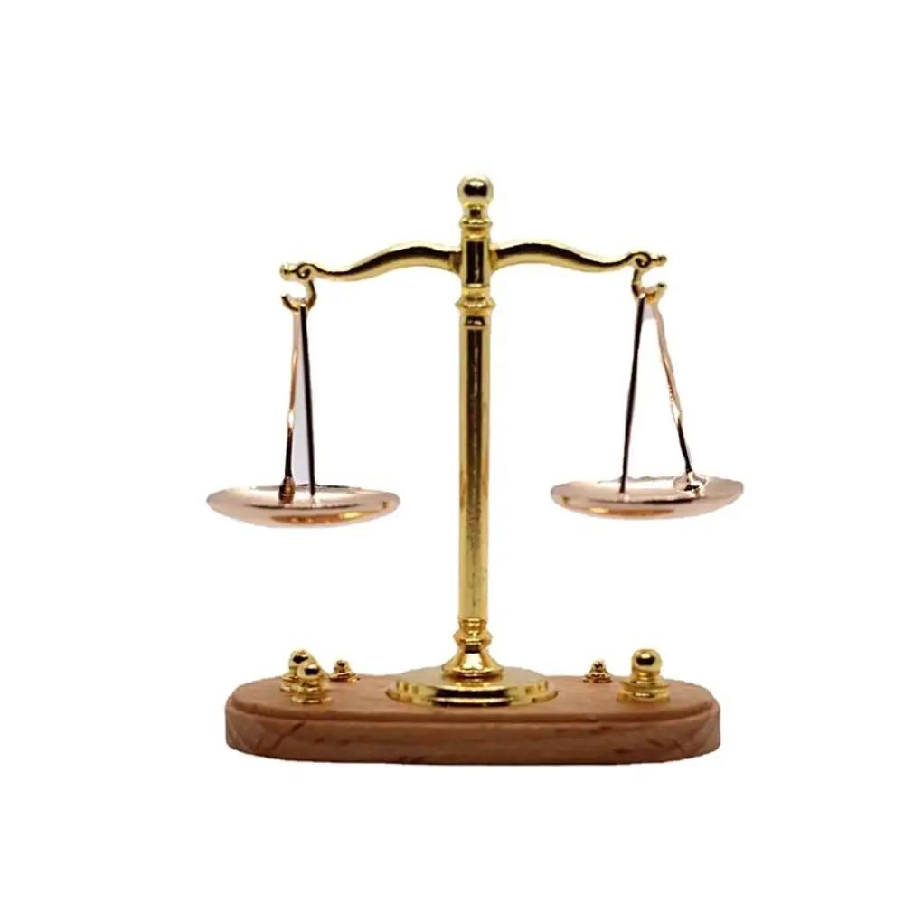 

Antique Simulation Balance Scale Mini DIY Craft Balance Model 1/12 Dollhouse Handmade Justice Scale Model Kids Gift мідний