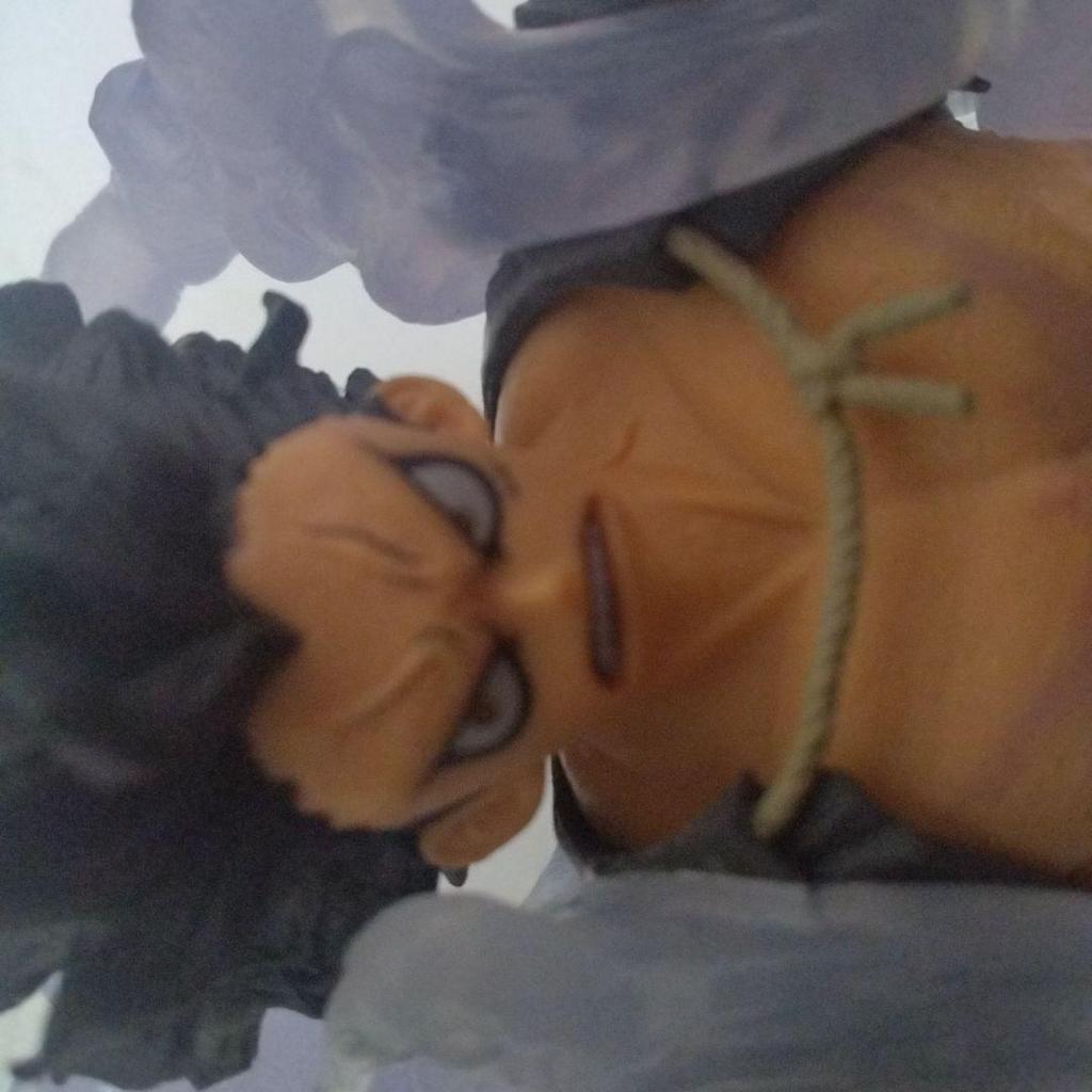 [USED] One Piece Luffy Figure