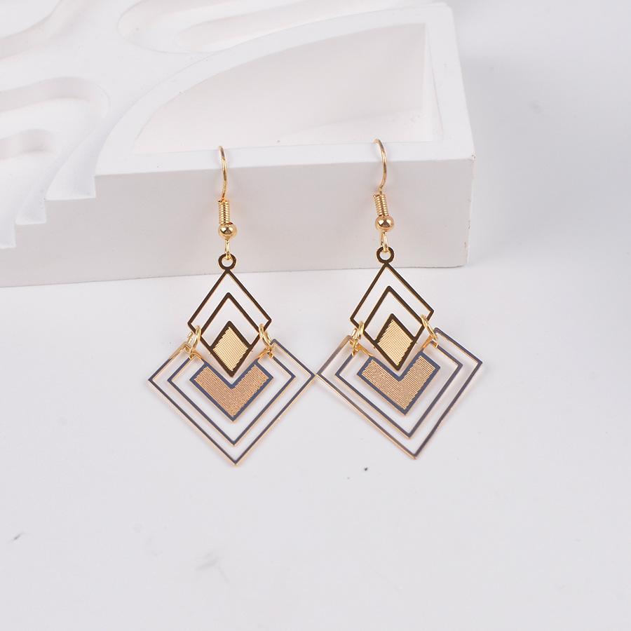 Elegant Sexy Summer Drop Earrings Rhombus Hollow Pendant Dangle Earrings Stackable Geometric Golden Jewelry Gift