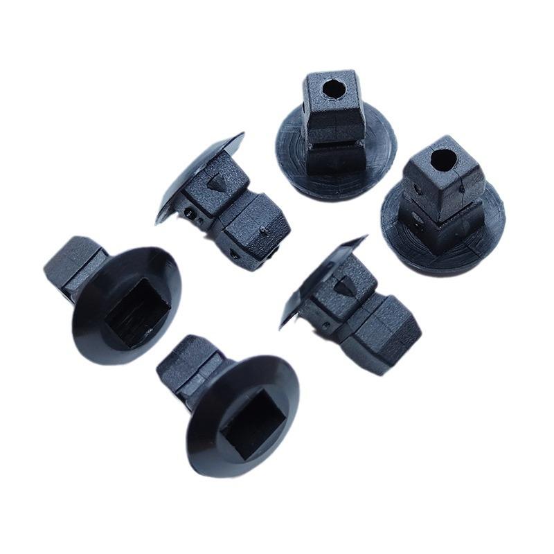 

Совместимо с пластиковыми шайбами, стопорными гайками, распорными гайками, подкрылками передних колес и фиксаторами крыльев Volkswagen.