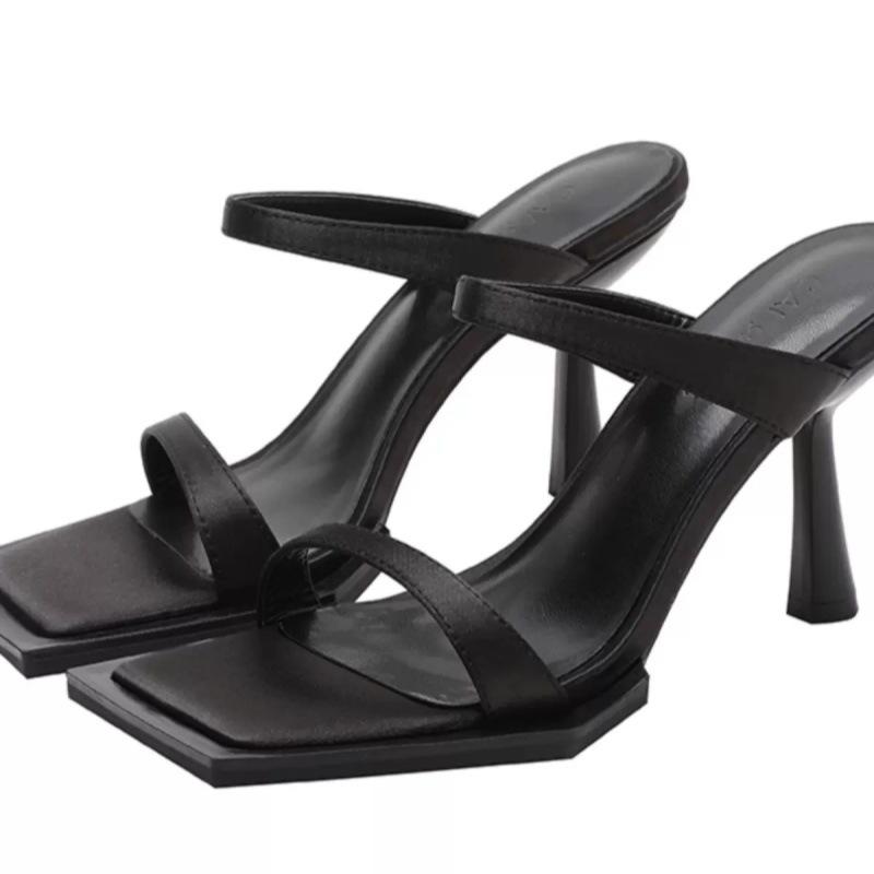High heels women's outer wear 2025 summer new Internet celebrity thin heel open toe square head word with French high heel sandals women