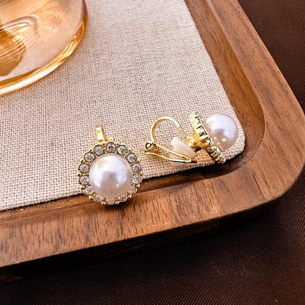 Vintage Französische Ohrclips mit ovalen Perlen für nicht-durchstochene Ohren