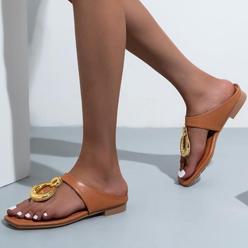 

Women Flip Flops Outdoor New Beach Casual Flat Slippers For Female Square Head Summer Ladies Shoes Metal Round Buckle Footwear