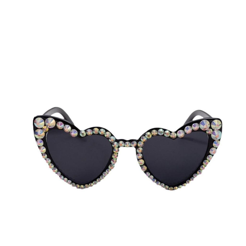 Heart-Shaped Rhinestone Sunglasses: Cute Pointed Diamond Handmade Design for Women