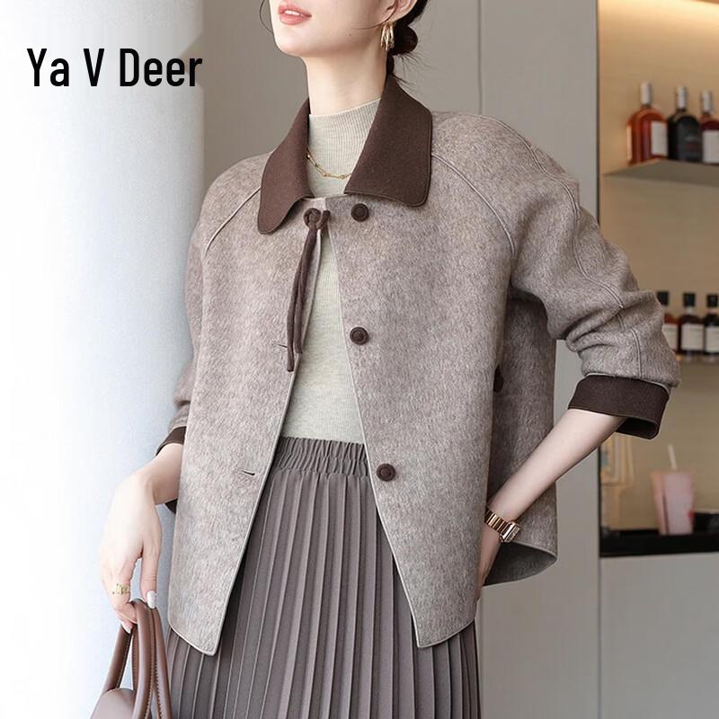 Mid-Aged Women's Chic Short Wool Coat