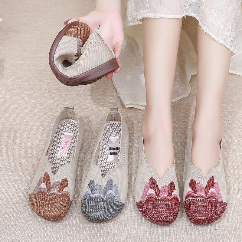 Women's Embroidered Summer Flat Shoes - Breathable, Soft Sole for Comfort