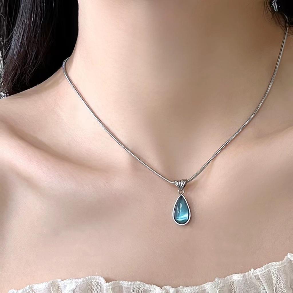 Temperament Niche Joker Blue Drop Pendant Necklace Women's Fashion Jewelry Clavicle Gift Party