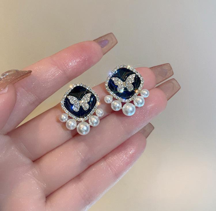 Diamond-Studded Butterfly Stud Earrings, 2023 Fashion Trend for Women