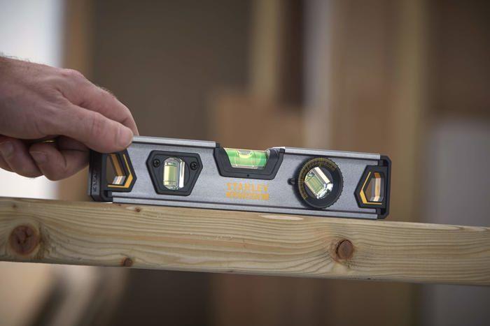 Stanley - XTHT0-42495 - Level Torpedo FatMax 23cm Base Magnetique, Noir