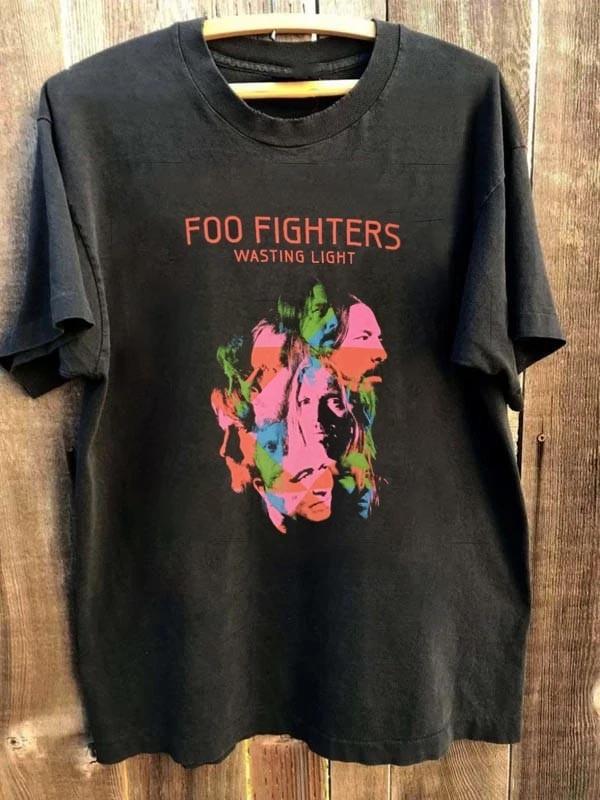 Vintage Foo Fighters Wasting Light 2001 Tour T-Shirt Unisex Fan Gift S-5XL Unisex T-Shirt