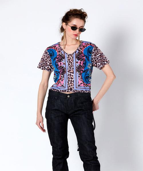 GREEDILOUS Leopard V-Neck T-Shirt