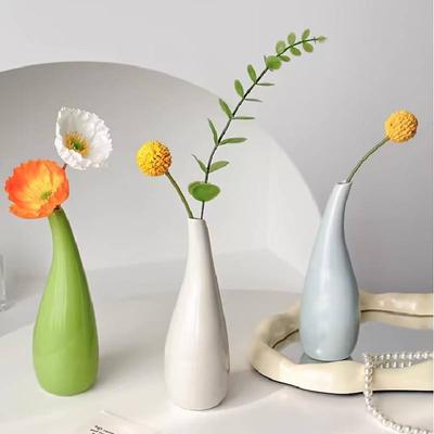 Nordic Ceramic Bud Vase Modern Small Flower Pot Decorative Flower Vases for Home Office Desktop Decor Wedding Flower Arrangement