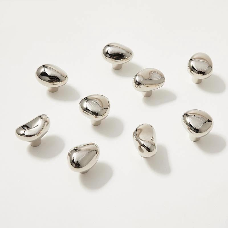 Kitchen Cupboard Handle Middle Ancient Pebble Style Creative Brass Cabinet Pull for Wardrobe Drawer Home Furniture Upgrade
