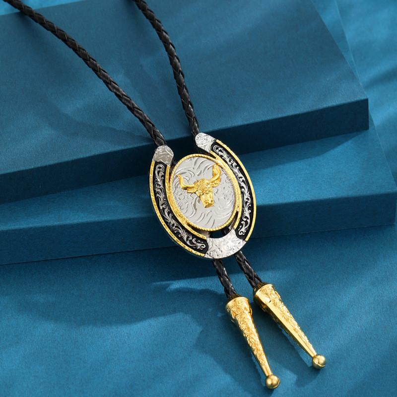 Unique Zinc Alloy Letter Pendant Necklace With Horseshoe Design For Stylish Accessories