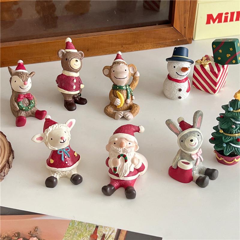 Miniature Santa Claus Elk Snowman Cute Animal Resin Micro Christmas Tree Ornaments Desktop Decoration Crafts Xmas Gifts