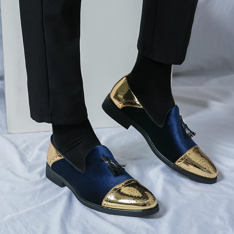 Britischer Gentleman Samt Patchwork Slipper Spitz Quaste Brogues Schuhe Herren Hochzeitskleid Abschlussball Formelles Schuhwerk Zapatos Hombre