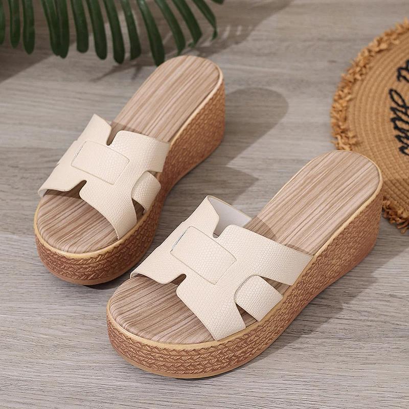 Fashion Plus Size Fashion Chunky Platform Slippers for Women 2025 Summer Woven Wedge Heel Sandals Woman Thick Sole Non Slip Beach Shoes