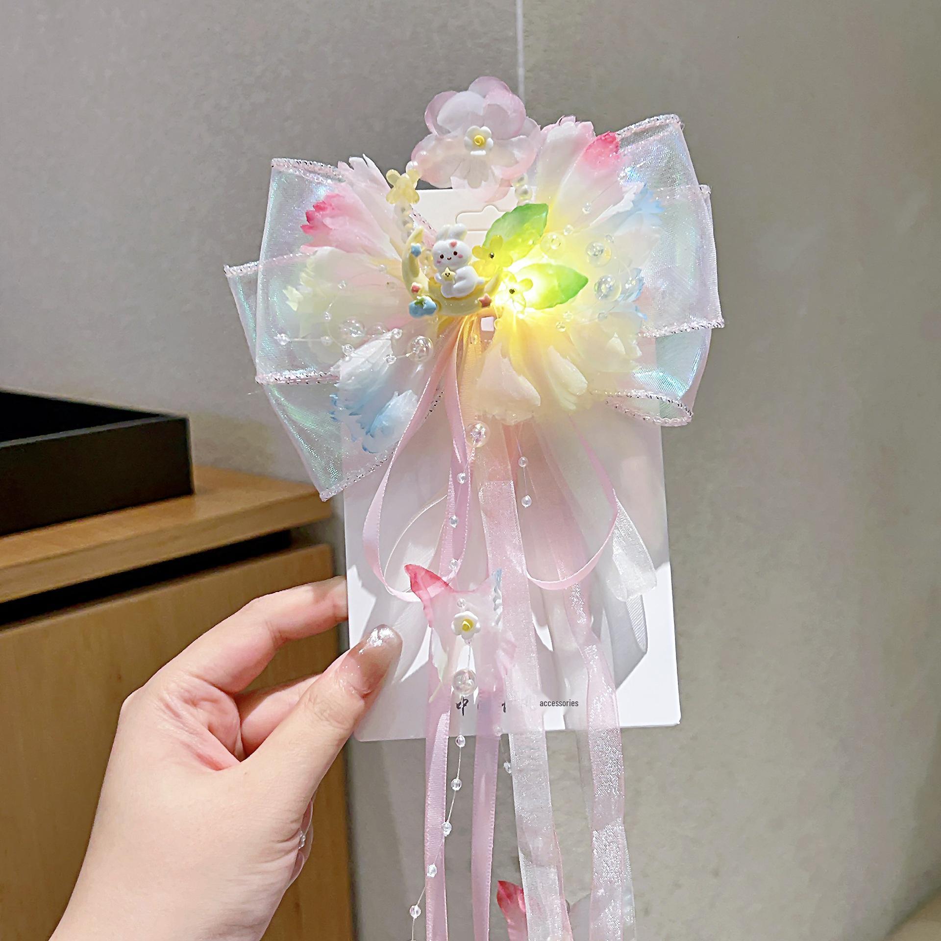 

Children s Mid-Autumn Festival Hanfu Headdress: Light-Up Rabbit Hair Clip for Kindergarten Performance