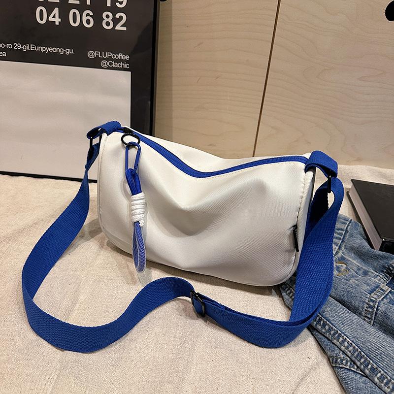 Contrasting color large-capacity fashion casual bag 2025 spring new versatile ins shoulder messenger bag pillow bag Korean version