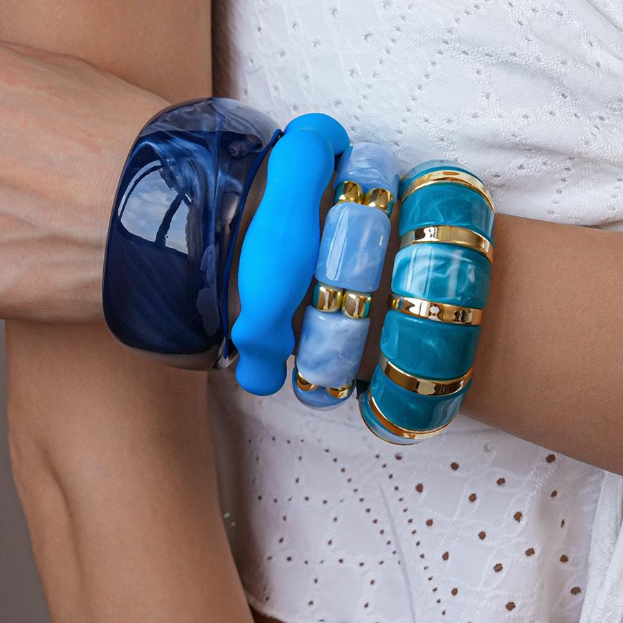 European and American blue smudged acrylic bracelet niche retro exaggerated bracelet personality fashion design sense jewelry