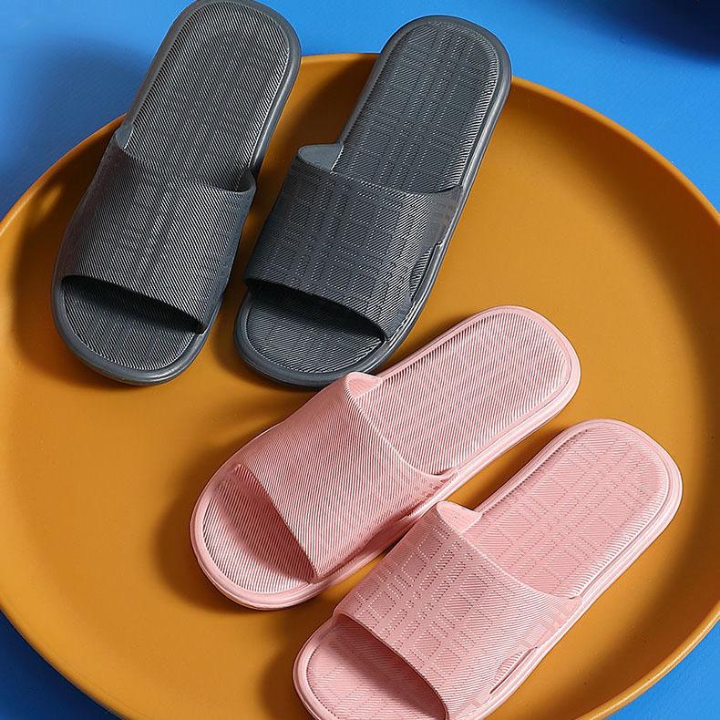 Men's Indoor Plus Size Slippers Spring Summer Outdoor Couple Slippers Women's Solid Color Non-slip Flat Bathroom Slippers
