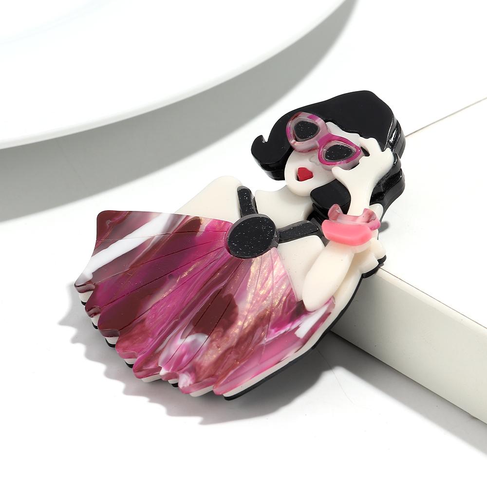 New Fashion Lady Acrylic Brooches for Women Cute Cartoon Glasses Girl Figure Badge Pins Casual Jewelry Clothes Accessories Gift