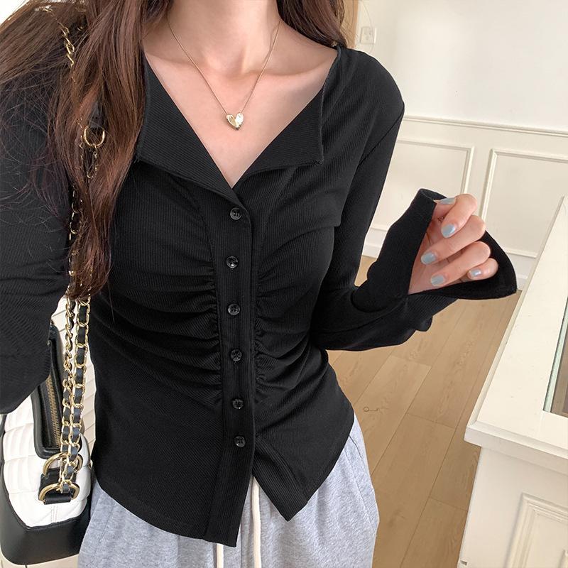 

29/5000 Дизайнерский нишевый французский топ с V-образным вырезом, плиссировкой, облегающего кроя, женская новая осенняя футболка с длинным рукавом, короткий топ XL