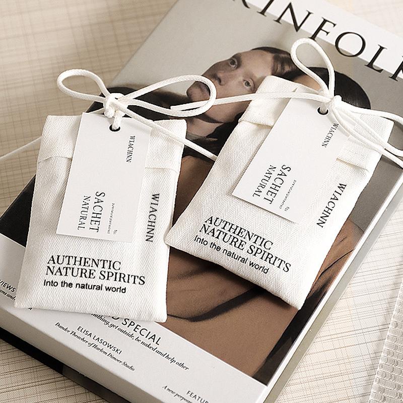 Home Bedroom Room Wardrobe Aromatherapy Lasting Fragrance Wardrobe Sachet Clothes Minimalist Literary Aromatherapy Bag white peach oolong