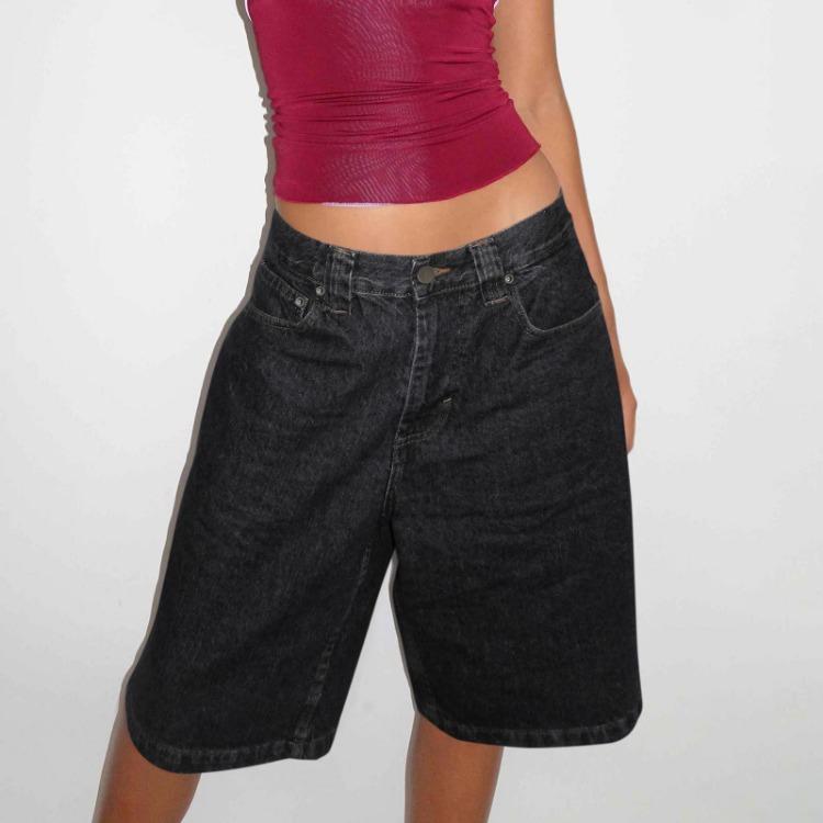 

Модные женские джинсы с высокой посадкой, летние повседневные джинсовые, длиной до колена, с застежкой на пуговицах и накладными карманами S чёрный