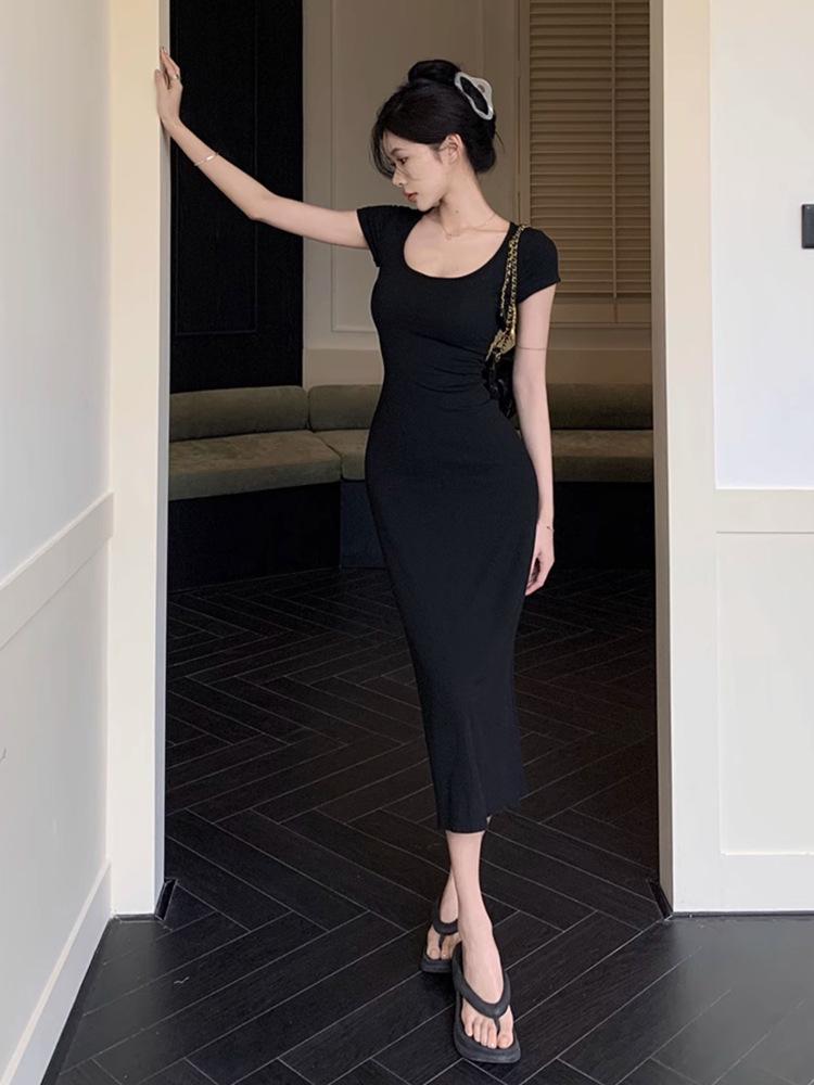 Hepburn Style Slim Fit Backless French Maxi Dress - Elegant, Sexy, Cinched Waist, and Hip-Hugging for Women’s Summer Fashion