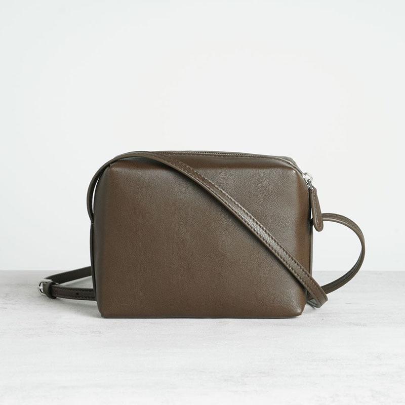 Import Ultra-Simple Row Series Regent Cowhide Bag Full Cowhide Inside And Out Single Leather Strap Mini Square Bag For Women