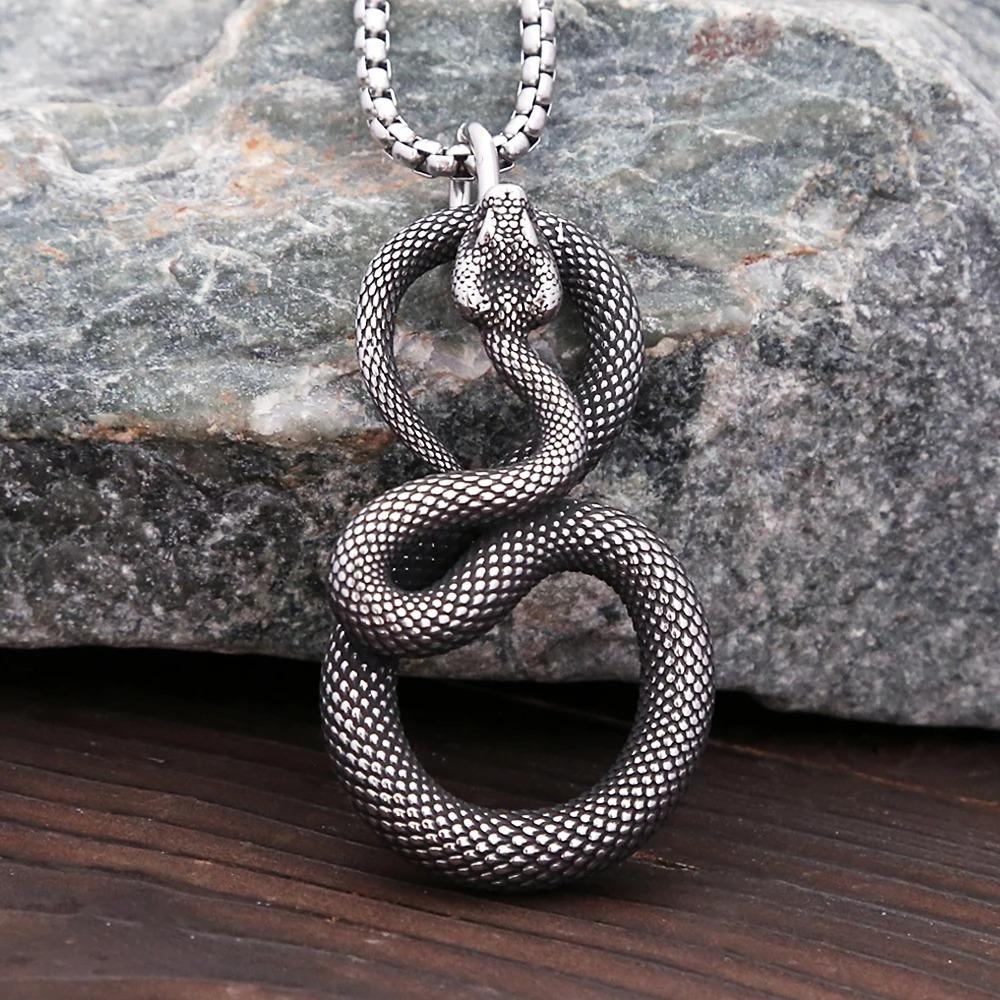 European and American Jewelry Stainless Steel Men's Necklace Retro Trendy Animal Cobra Pendant Personalized Python Item Pendant Batch