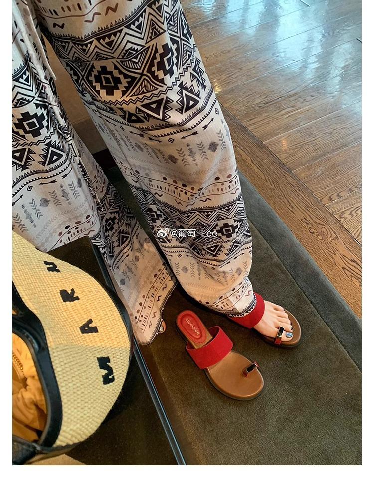 Metal buckle cover toe slippers women's summer wear new soft-soled holiday wind beach lazy cool slippers