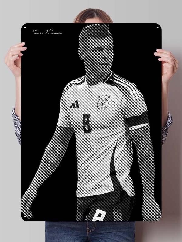 Toni Kroos Posters Football Player Sign Gamer Room Decoration Custom Metal Tin Signs for Room Wall Art Decoration Bathroom Decor