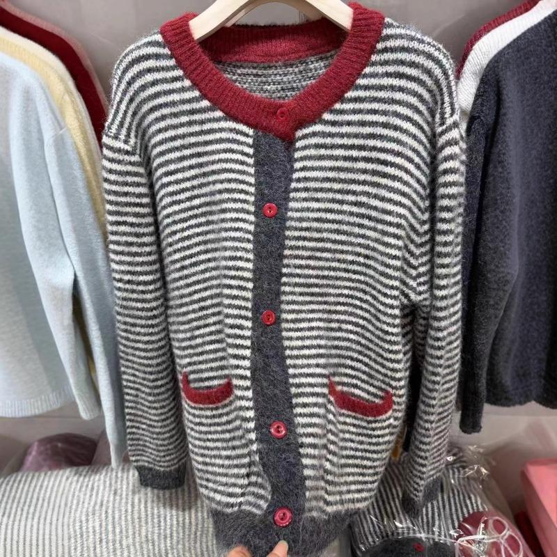 New Autumn and Winter Retro Stripes Contrasting Color Design Sense Long Camel Hair Knitted Cardigan Pocket Sweater Jacket Women