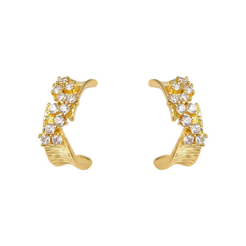 18k Gold-Plated Geometric Textured Zircon C-shaped Earrings - Elegant High-End Design for Women