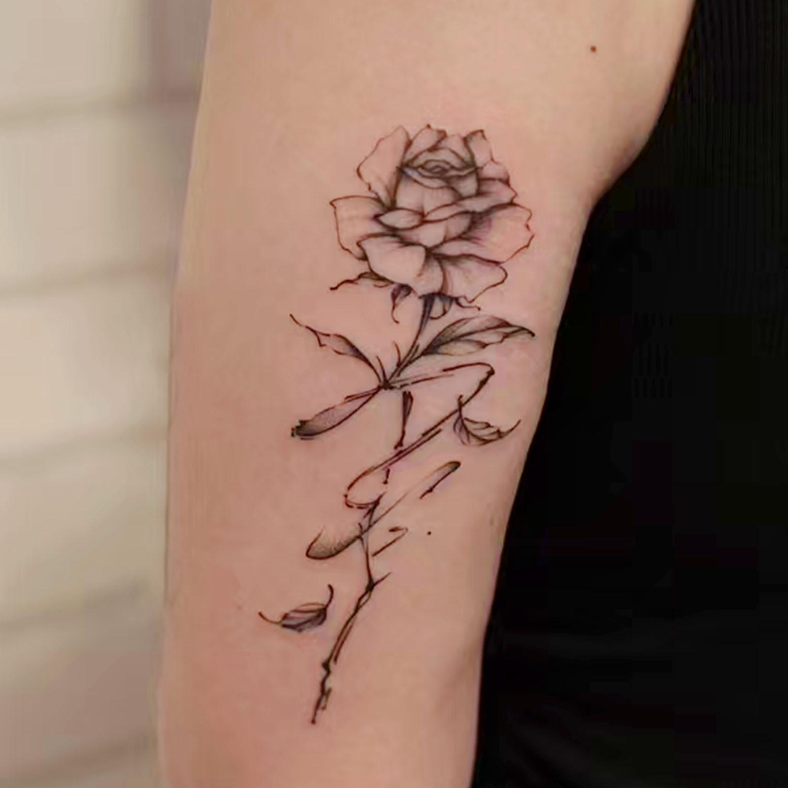 Glow Makeup Unisex Realistic Sketch Rose Tattoo Sticker, Waterproof And Long-Lasting, Women's Collarbone Gentle And Advanced Sense Simulation Tattoo