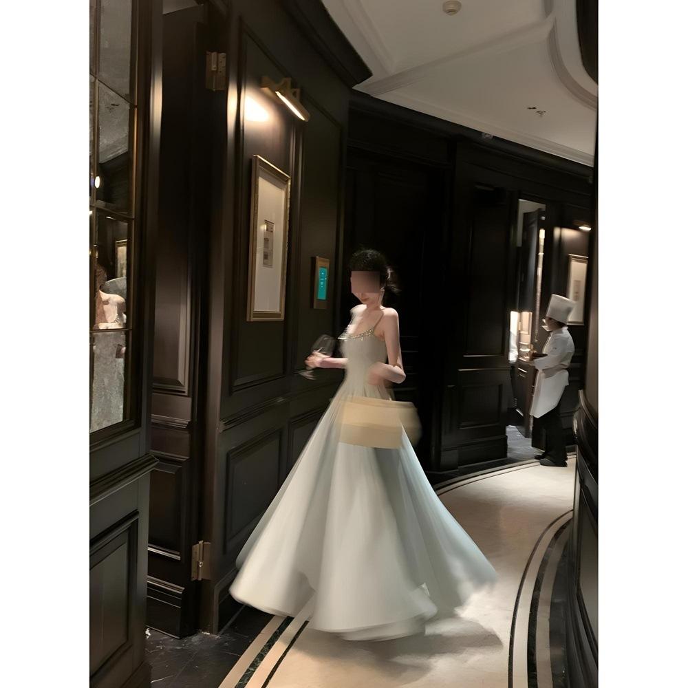 Letní korejská verze dívčích dlouhých šatů Muse Fan slim super vílí křišťálový diamantový řetízek síťovina velké kyvadlo na ramínka