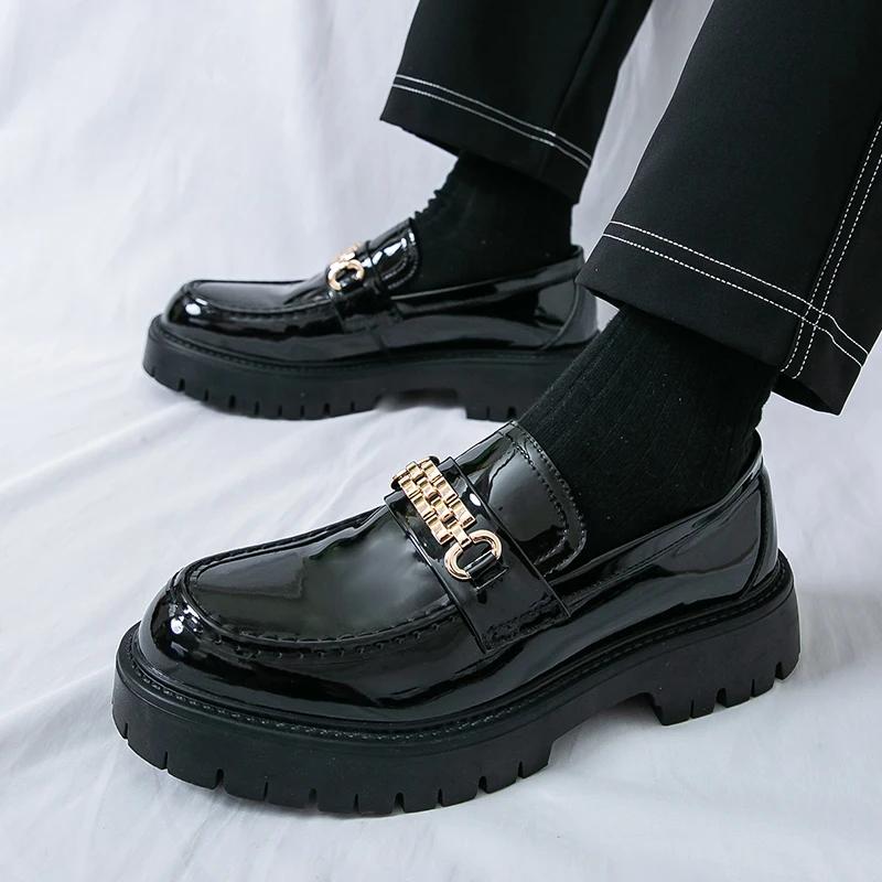 Men Shoes Loafers Fashion Casual Thick Sole Chain Decor Slip On Shoes