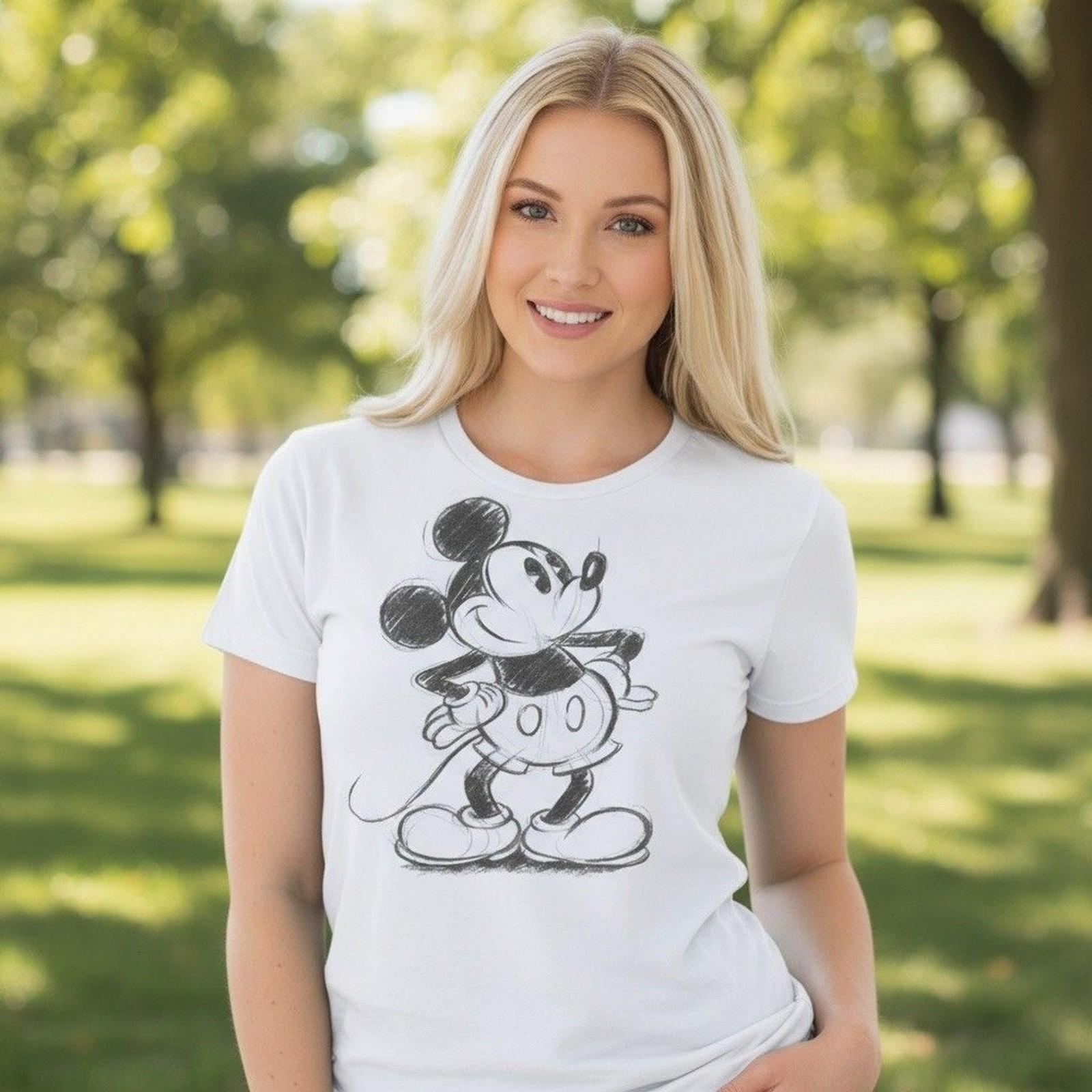 Disney Mickey Mouse Sketch Graphic T-Shirt Womens Size L White Crew Neck 4XL