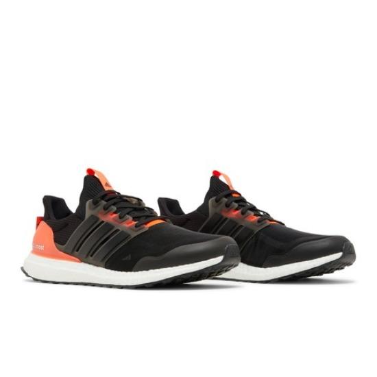 

adidas UltraBoost 5.0 DNA Black Solar Red GX3078 EU 36 чорний