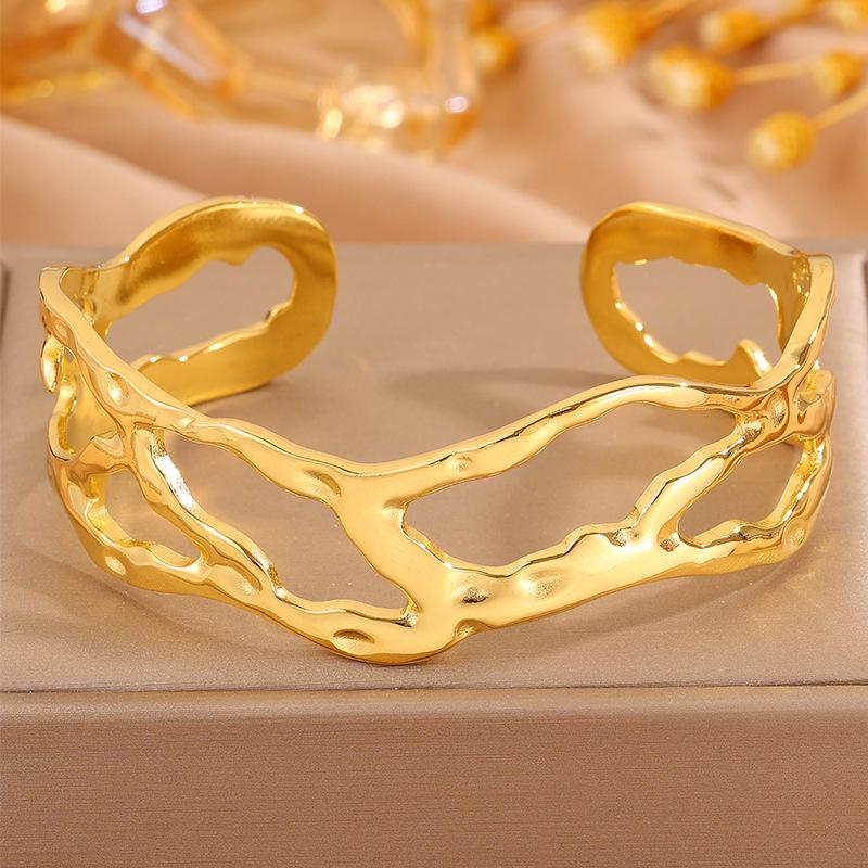 Open Branch C-shaped Wide Version for Women, Versatile Design One Size(16-22CM)