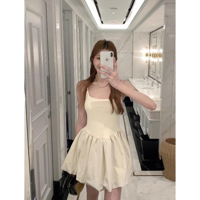 Korean wear with bud puffy short skirt, summer new unique and beautiful white suspender dress, women's clothing