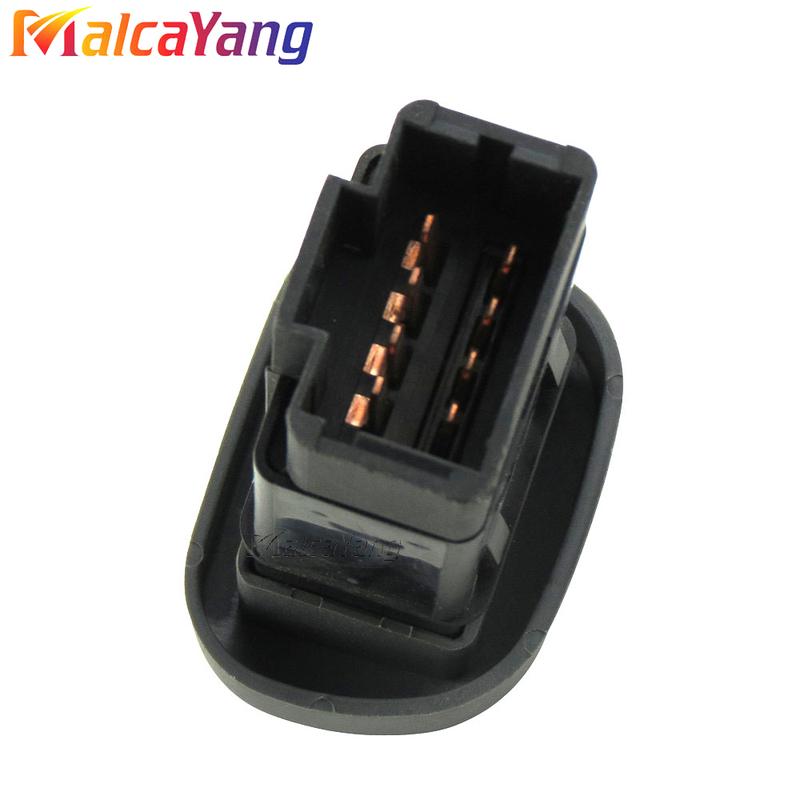Electric Power Hazard Switch Emergency Warning Light Button New For Renault Megane I Classic Clio II 7700421820 Car Accesoories