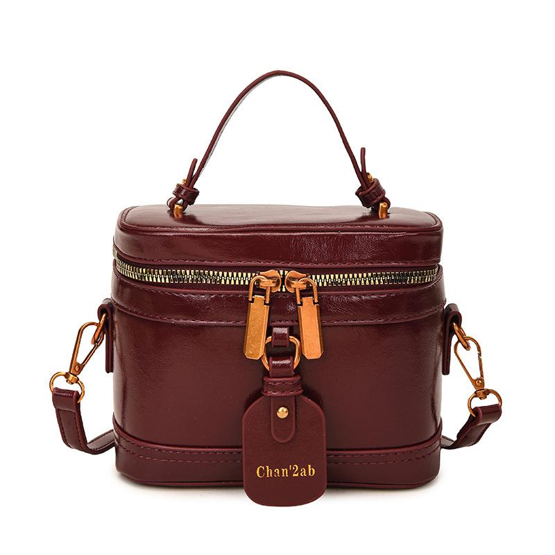 High-end Hand Held Small Square Bag, Fashionable and Casual Shoulder Bag, Niche Cross-body Box Bag