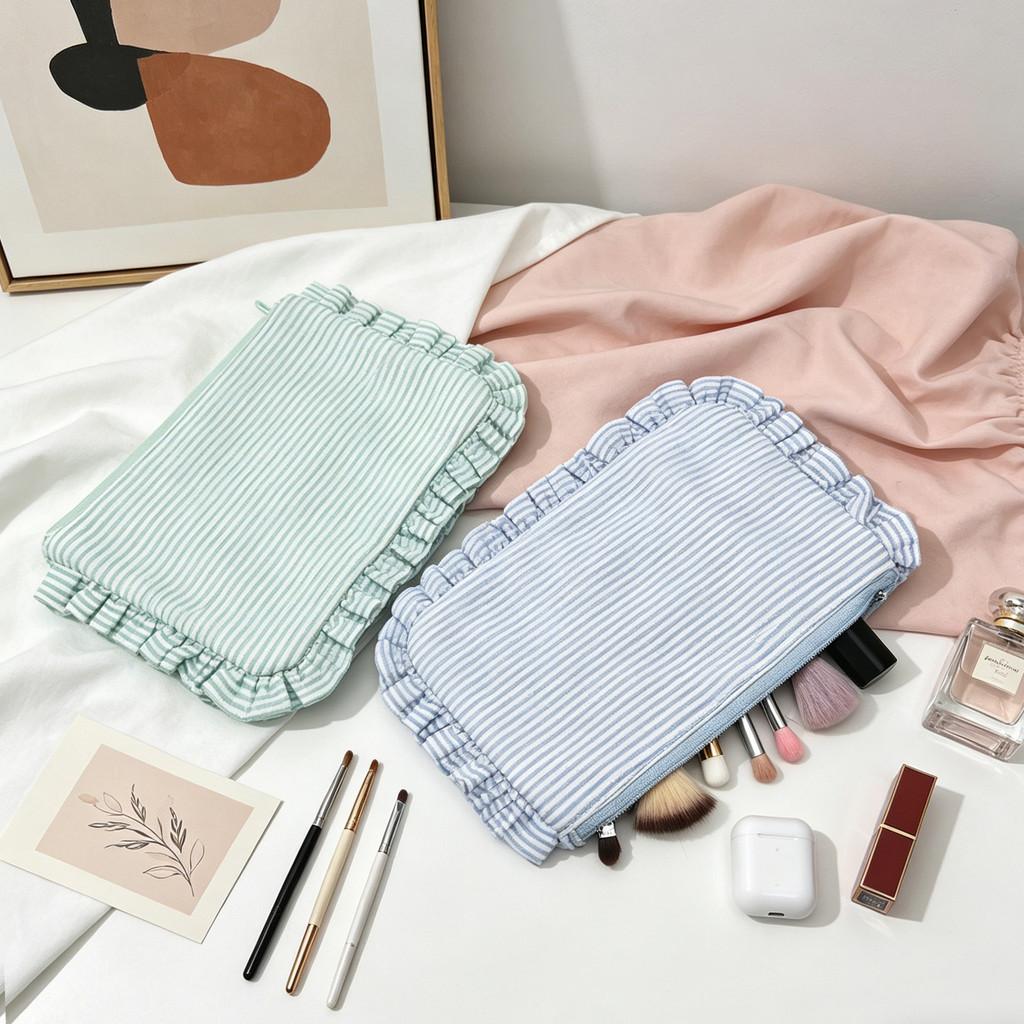 Minimalist Striped Makeup Bag With Zipper For Travel And Home Storage