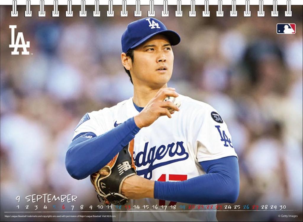 Ensky Desk Calendar Shohei Ohtani 2026 Calendar 16 x 21 cm CL-552