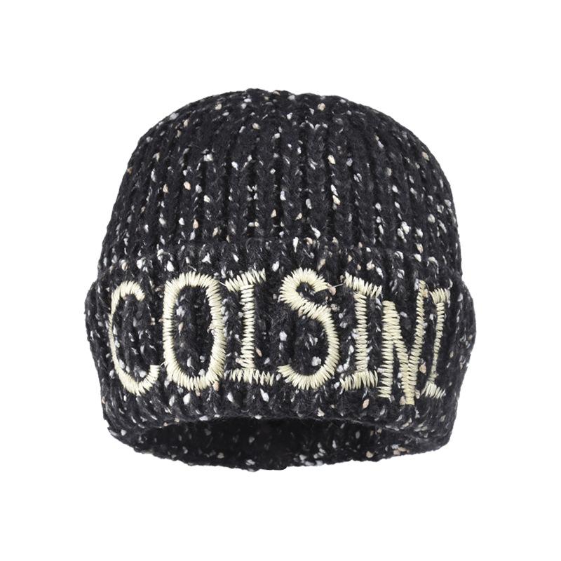 Damen Wintermütze mit Ohrenschützer, warm, dick, mit Stickerei, Buchstaben, Strickmütze, süße süße Mütze